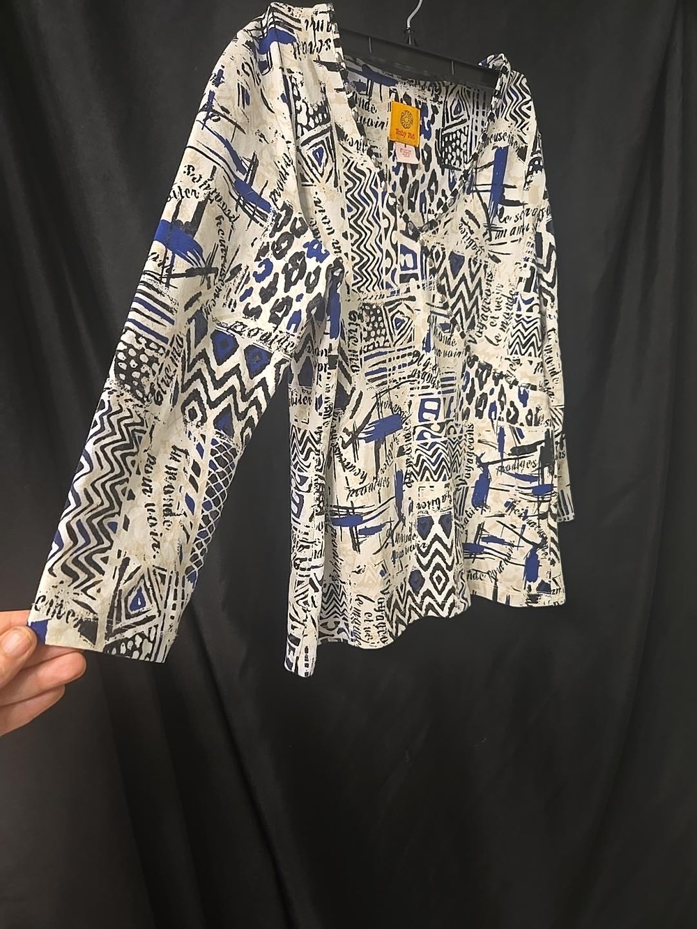 Ruby Rd Abstract Geometric Print Embellished V Neck Top Small - Picture 2 of 8